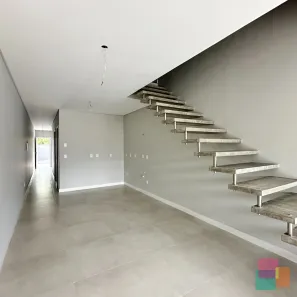Sobrado com 2 Quartos à venda, 120m² no Anita Garibaldi, Joinville
