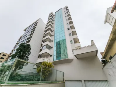 Apartamento com 3 Quartos para alugar, 206m² no Centro, Juiz de Fora