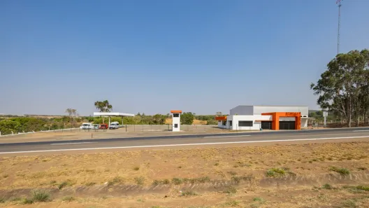 com 1 Quarto para alugar, 3057m² no Zona Rural, Hidrolândia