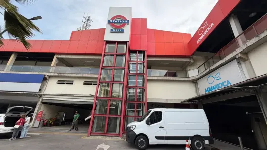 Ponto Comercial para alugar, 110m² no Barra Olímpica, Rio de Janeiro