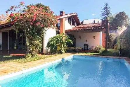 Casa com 3 Quartos para alugar, 314m² no Kennedy, Londrina