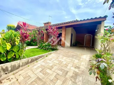 Casa com 3 Quartos à venda, 170m² no Centro, Peruíbe