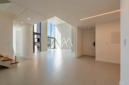 Apartamento com 4 Quartos à venda, 185m² no Jurerê, Florianópolis