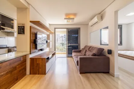 Apartamento com 1 Quarto para alugar, 56m² no Três Figueiras, Porto Alegre