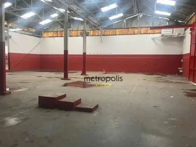 Galpão/Depósito/Armazém para alugar, 595m² no Vila Gilda, Santo André