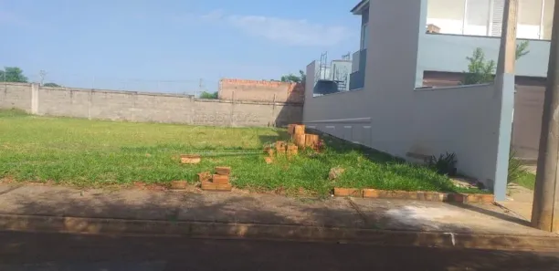 Lote/Terreno à venda, 274m² no Jardim Maria Luiza II, Araraquara