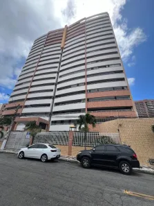 Apartamento com 3 Quartos para alugar, 95m² no Varjota, Fortaleza