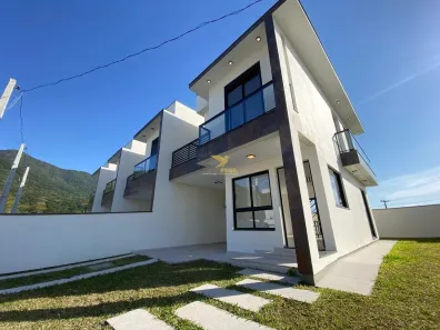 Casa de Condomínio com 2 Quartos à venda, 100m² no Praia de Fora, Palhoça
