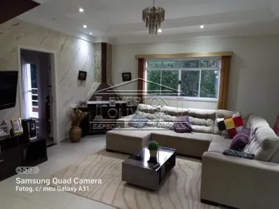 Fazenda/Sítio com 3 Quartos à venda, 270m² no Condomínio Lagoinha, Jacareí