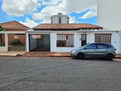 Ponto Comercial com 3 Quartos para alugar, 150m² no Osvaldo Rezende, Uberlândia