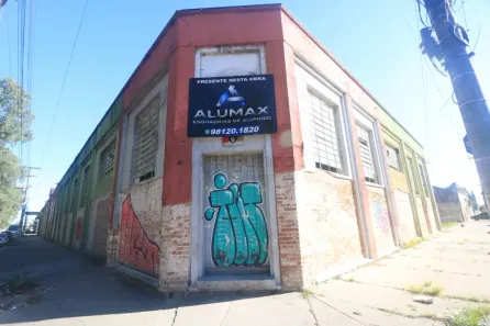 Prédio Comercial à venda, 3500m² no Centro, Pelotas