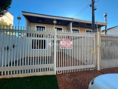 Sobrado com 3 Quartos para alugar, 285m² no Coqueiral, Cascavel