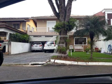 Casa com 4 Quartos para alugar, 360m² no São Paulo II, Cotia