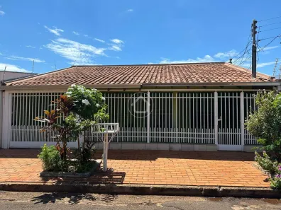 Casa com 3 Quartos à venda, 170m² no São Francisco, Campo Grande