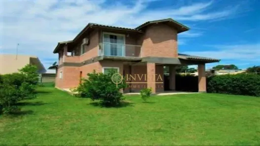 Casa de Condomínio com 4 Quartos à venda, 200m² no São João do Rio Vermelho, Florianópolis
