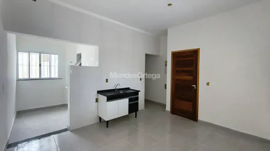 Casa com 2 Quartos para alugar, 80m² no Vila Colorau, Sorocaba