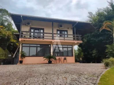 Casa com 6 Quartos à venda, 386m² no Glória, Joinville