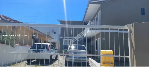 com 8 Quartos à venda, 280m² no Caminho Novo, Palhoça