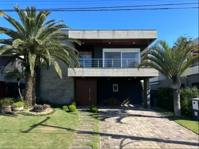 Sobrado com 5 Quartos à venda, 404m² no XANGRI-LÁ, Xangri-lá