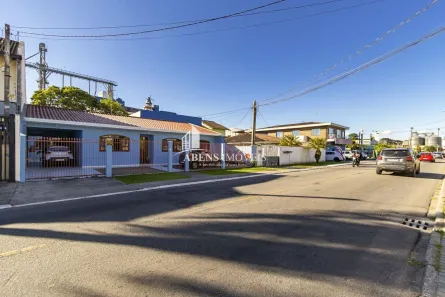 Casa com 6 Quartos à venda, 225m² no Weissópolis, Pinhais