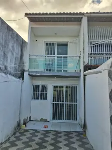 Sobrado com 3 Quartos à venda, 180m² no Siqueira, Fortaleza