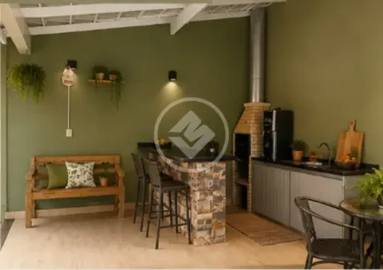 Sobrado com 3 Quartos à venda, 200m² no Custódio Pereira, Uberlândia