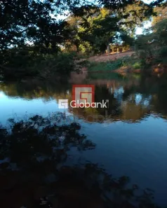 Fazenda/Sítio com 4 Quartos à venda, 180m² no , Jequitaí