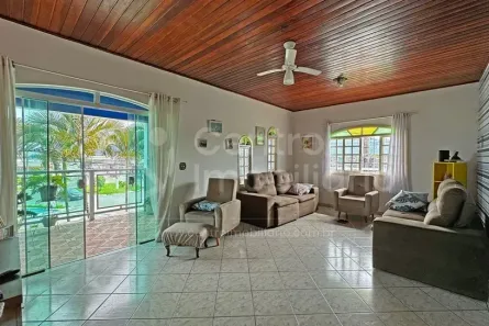 Casa com 3 Quartos à venda, 215m² no Jardim Brasil, Peruíbe