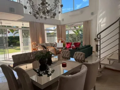 Casa com 5 Quartos para alugar, 300m² no Jurerê Internacional, Florianópolis