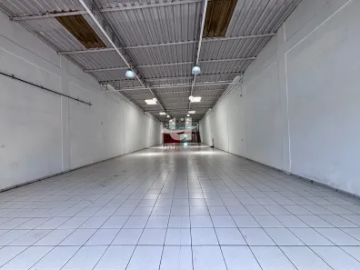 Galpão/Depósito/Armazém para alugar, 500m² no Industrial, Juiz de Fora