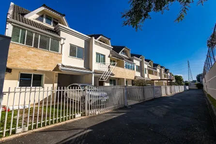 Casa de Condomínio com 3 Quartos à venda, 123m² no Orleans, Curitiba