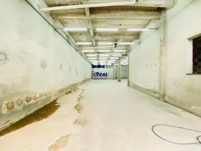 Ponto Comercial para alugar, 300m² no Jardim Industrial, Contagem