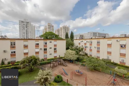 Apartamento com 2 Quartos à venda, 47m² no Passo da Areia, Porto Alegre