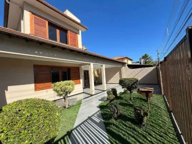 Casa com 4 Quartos à venda, 289m² no Jardim Arizona, Sete Lagoas