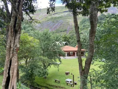 Fazenda/Sítio com 6 Quartos à venda, 800m² no Araras, Petrópolis