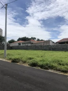 Lote/Terreno à venda, 142m² no Parque dos Timburis, São Carlos