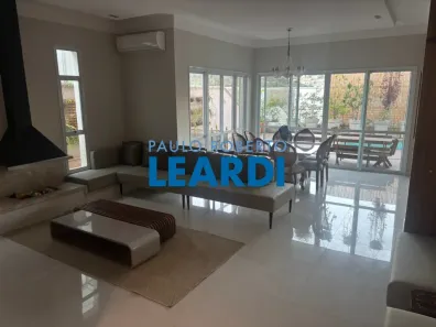 Casa de Condomínio com 5 Quartos à venda, 340m² no Tamboré, Santana de Parnaíba