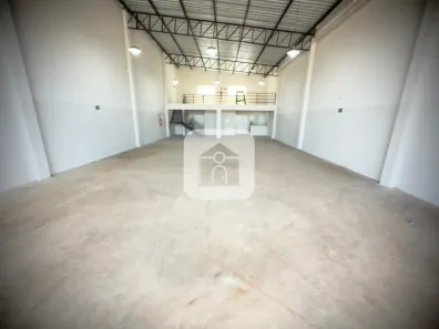 Galpão/Depósito/Armazém à venda, 274m² no Loteamento Luizote de Freitas IV, Uberlândia