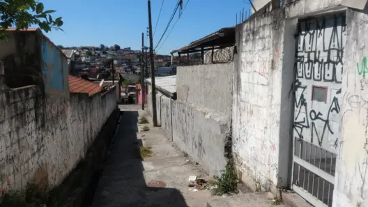 Casa com 1 Quarto para alugar, 30m² no Parque Pinheiros, Taboão da Serra