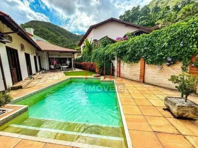 Casa de Condomínio com 4 Quartos à venda, 300m² no Itacoatiara, Niterói
