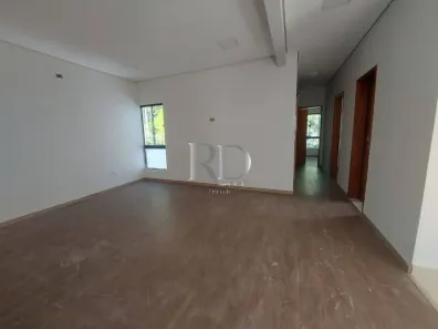 Sobrado com 3 Quartos à venda, 150m² no Champagnat, Londrina