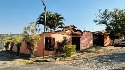 Casa com 3 Quartos à venda, 460m² no Nossa Senhora Aparecida, Florestal