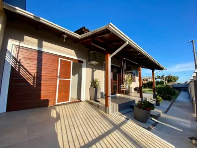 Casa com 2 Quartos à venda, 81m² no Torres, Torres