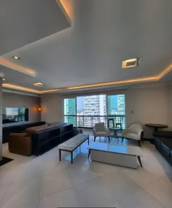 Apartamento com 3 Quartos para alugar, 198m² no Gonzaga, Santos