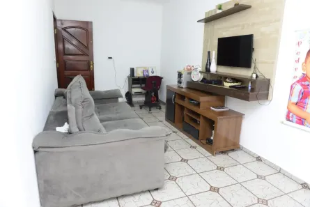 Casa com 5 Quartos à venda, 205m² no Vila Rosaria, São Paulo
