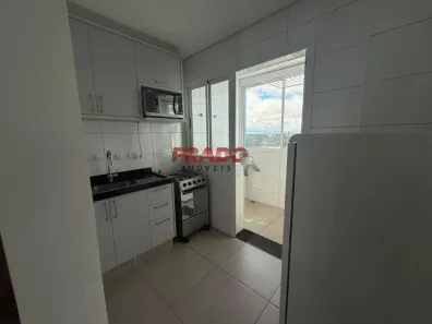 Apartamento com 2 Quartos para alugar, 55m² no Zona 7, Maringá
