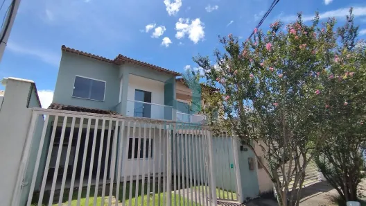 Sobrado com 3 Quartos à venda, 139m² no Village Porto Real, Porto Real