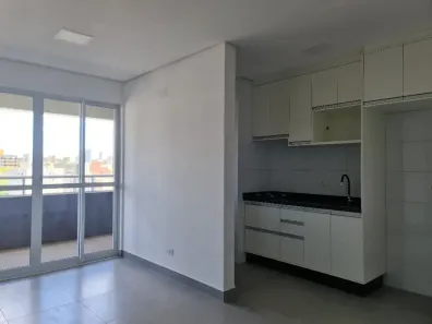 Apartamento com 2 Quartos para alugar, 59m² no Zona 07, Maringá