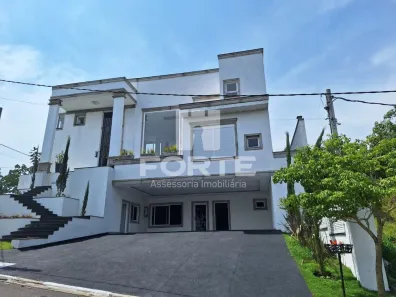 Sobrado com 4 Quartos para alugar, 850m² no Jardim Aracy, Mogi das Cruzes