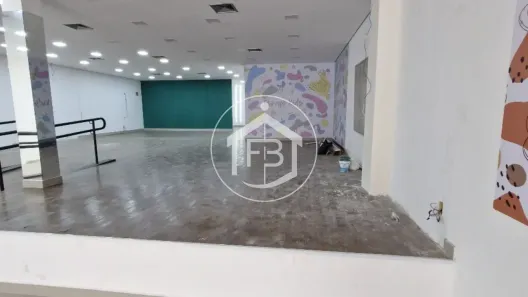 Prédio Comercial para alugar, 940m² no Pinheiros, São Paulo